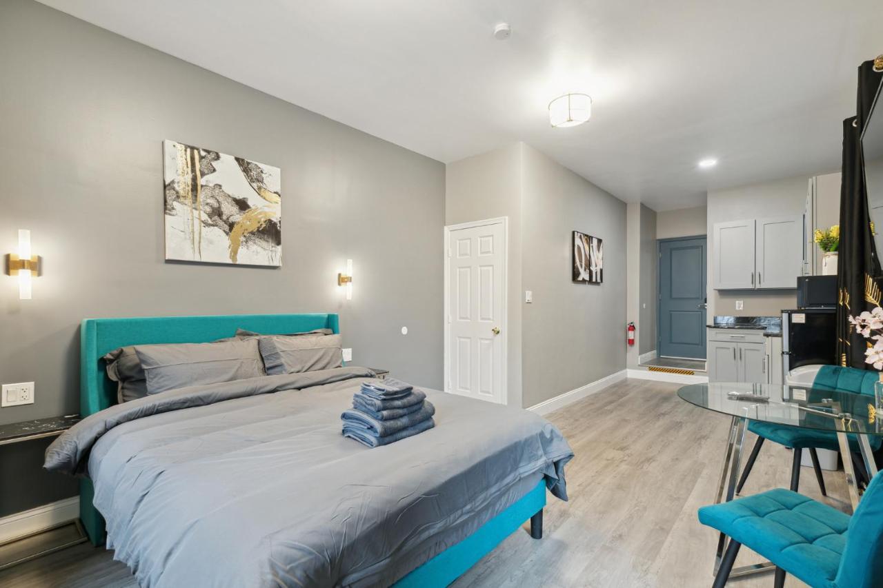 Apartment At Luna On Wallace Philadelphia