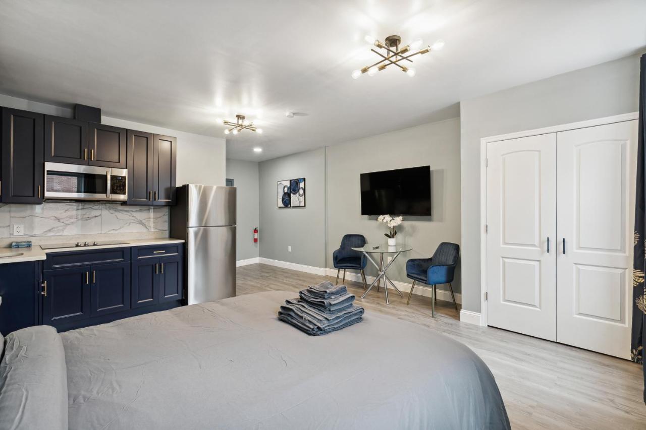 Apartment At Luna On Wallace